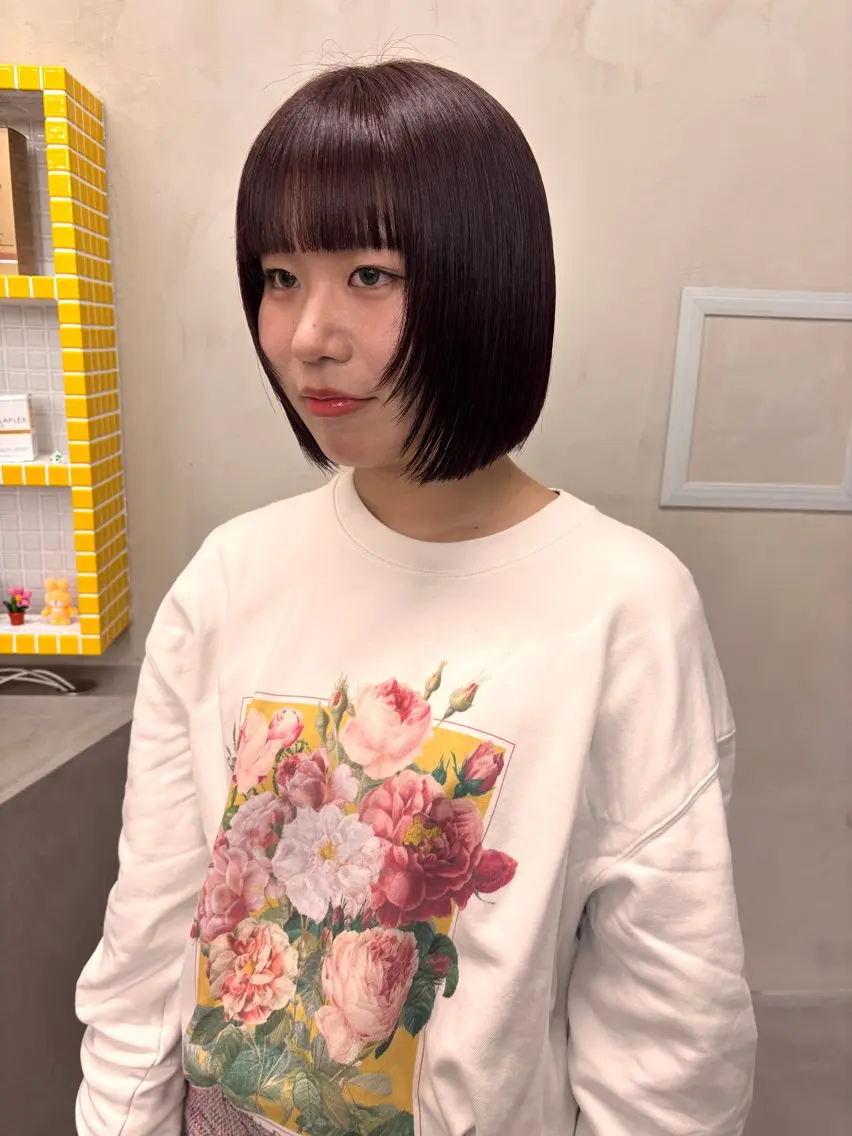 ショート カラー ボルドーカラー 顔まわりレイヤー レイヤーカット yuuna/ ハッシュカット🎀のヘアスタイル