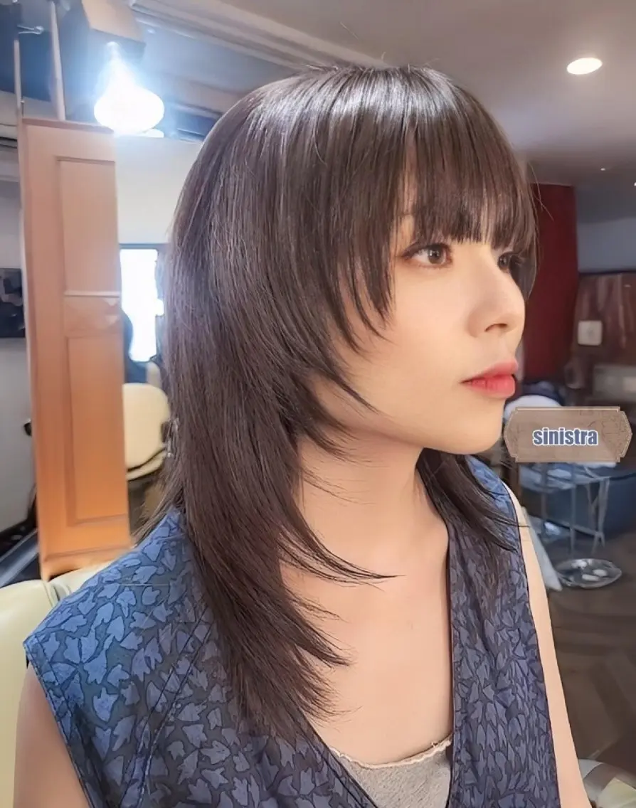 セミロング カラー カット ヘアカラー トリートメント 足利・朝9～夜10迄 シニストラ原宿表参道のヘアスタイル