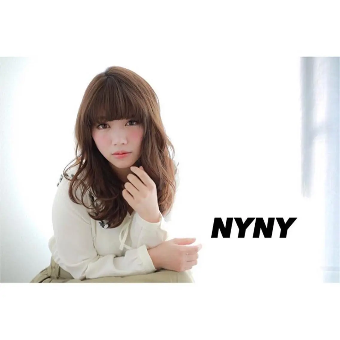 セミロング パーマ 高木 麻知子のヘアスタイル