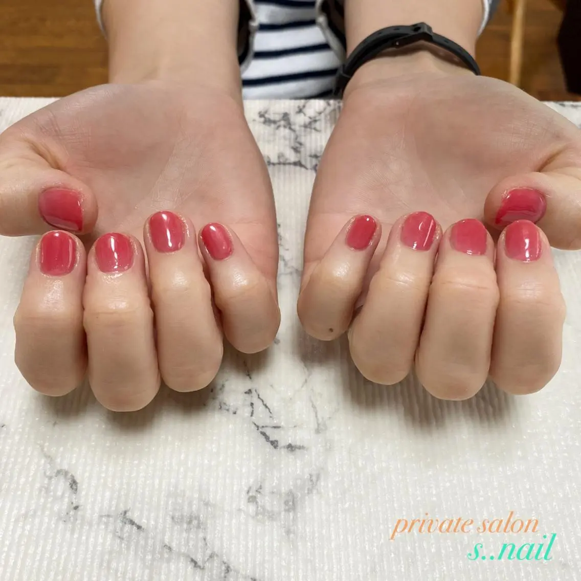 ネイル ピンク 赤色 ハンドネイル フットネイル s..nail / MORITAのネイルデザイン