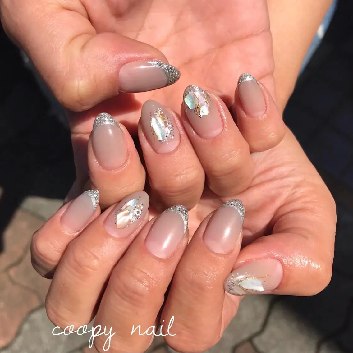 セミロング カラー パーマ ヘアアレンジ メンズ キッズ ネイル マツエク・マツパ ベージュカラー ボルドーカラー グレージュ オレンジ カラーマツエク 野澤 美優のネイルデザイン