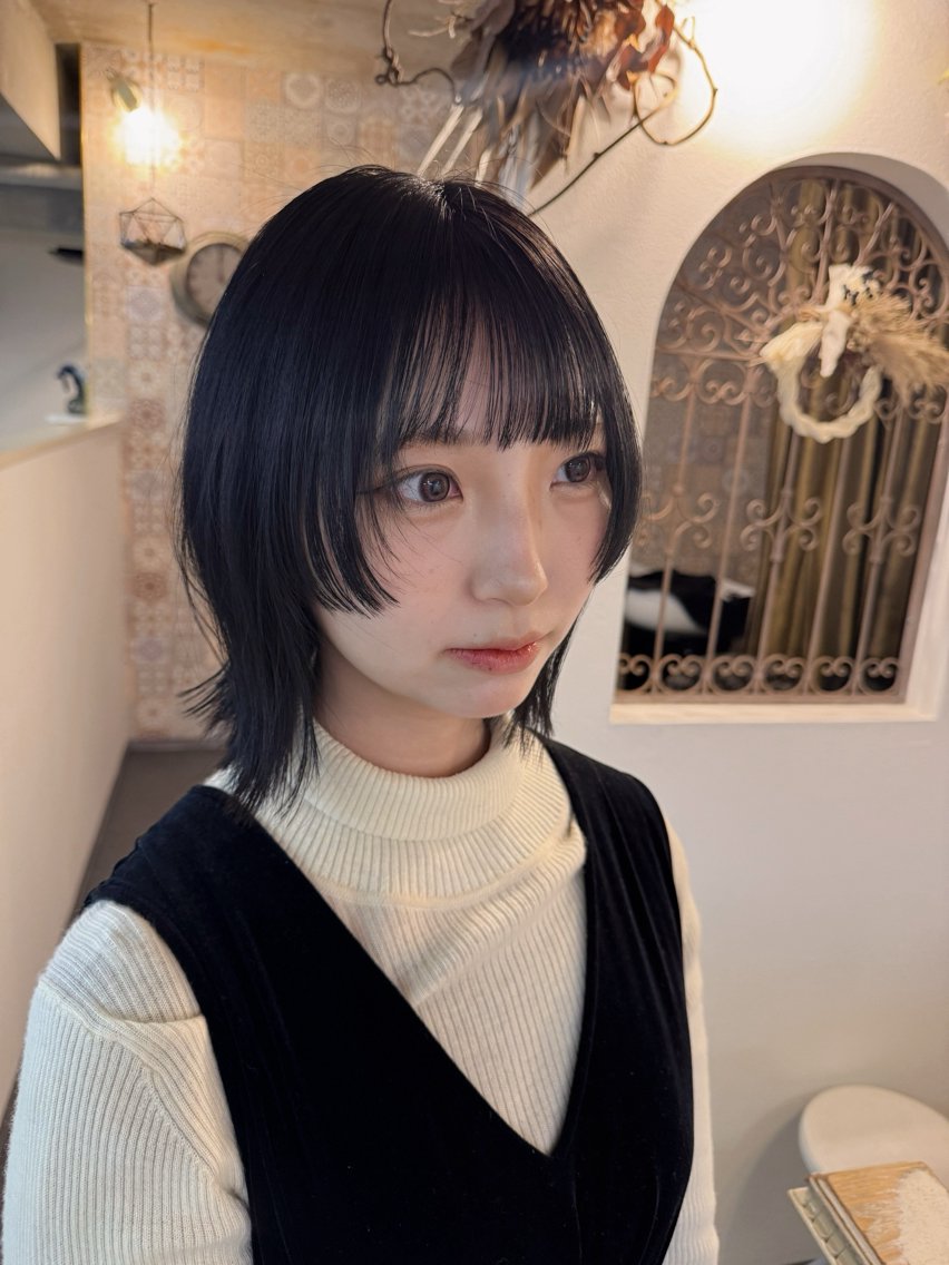 ミディアム 顔まわりレイヤー 顔周りカット 姫カット レイヤーカット 荒牧 絵美のヘアスタイル
