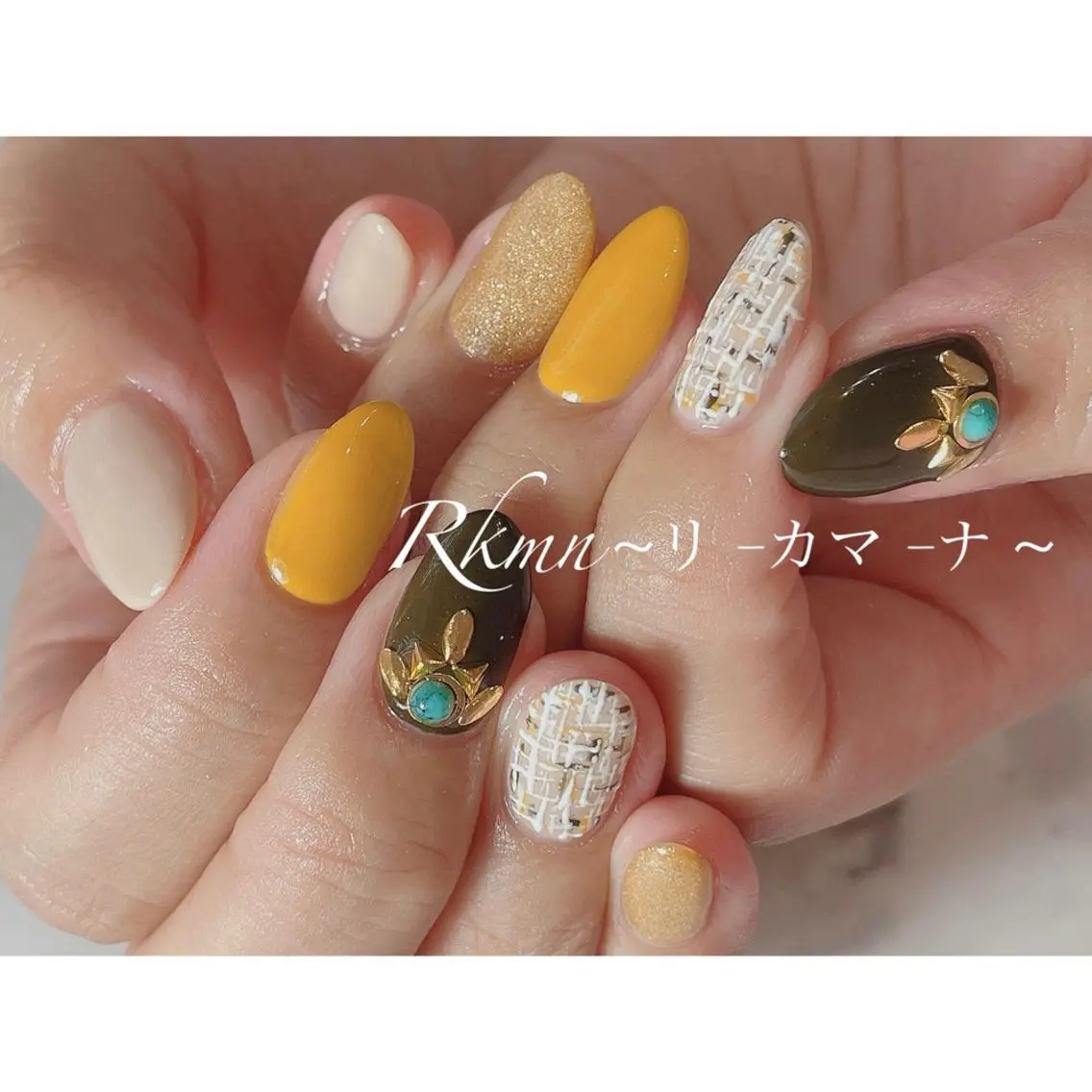 ネイル アートネイル ゴールド 春ネイル ツイードネイル ハンドネイル フットネイル ハンドケア Rkmn ~リ-カマ-ナ~のネイルデザイン