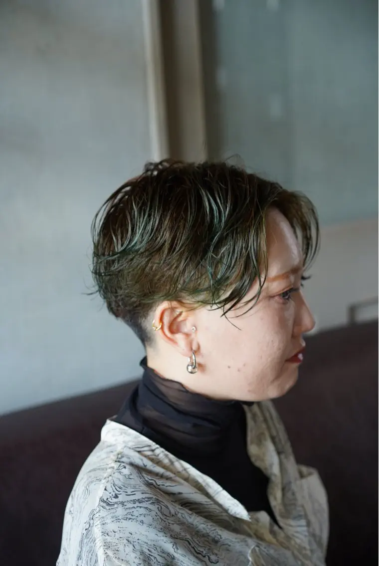 ショート カラー ヘアカラー 齋木 陽輝のヘアスタイル