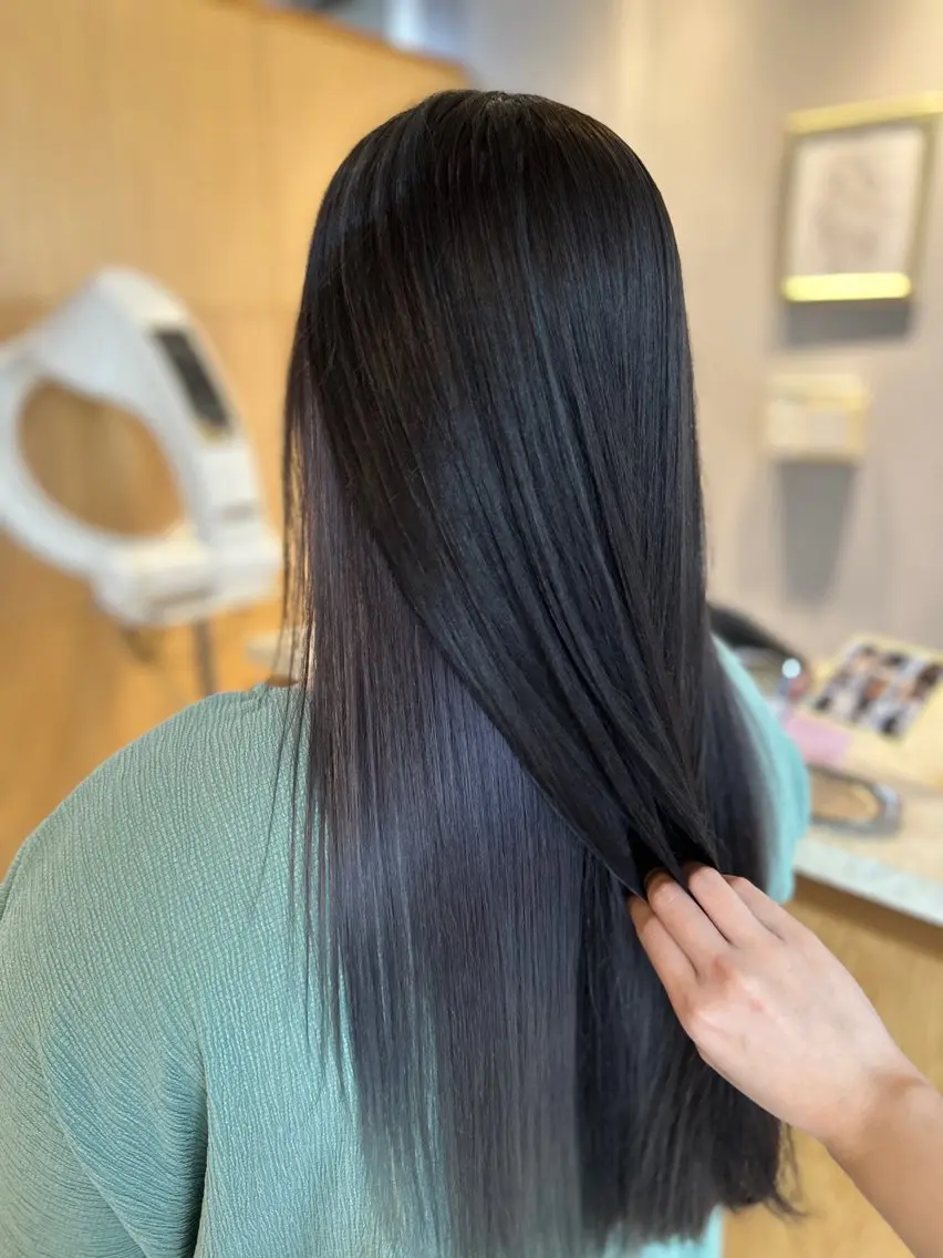 ミディアム ヘアカラー トリートメント miloc MOMOKAのヘアスタイル