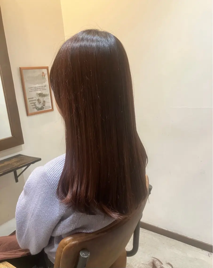 ロング カット ヘアカラー YUKI .のヘアスタイル