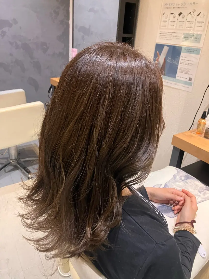 カラー 透明感カラー/艶髪 口石 ひかるのヘアスタイル