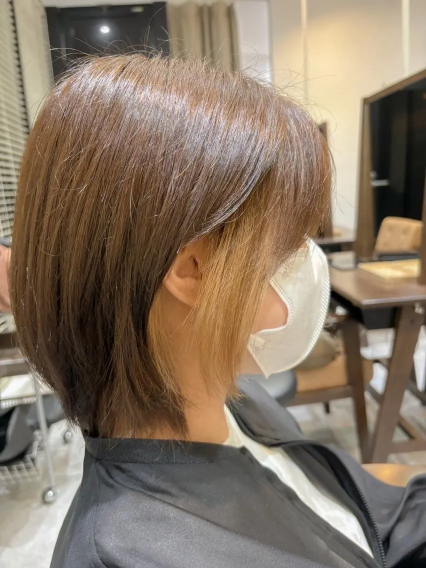 ショート カラー ベージュカラー ブリーチ ブラウンカラー インナーカラー mit セン北のヘアスタイル