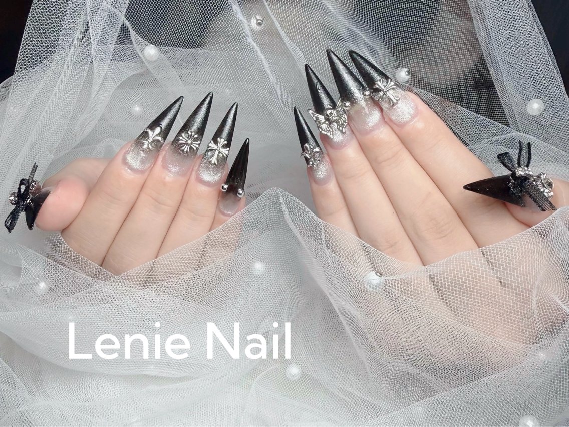 ネイル チークネイル 長さ出し フラッシュネイル フレンチネイル グラデーション ハンドネイル Lenie Nail Salonのネイルデザイン