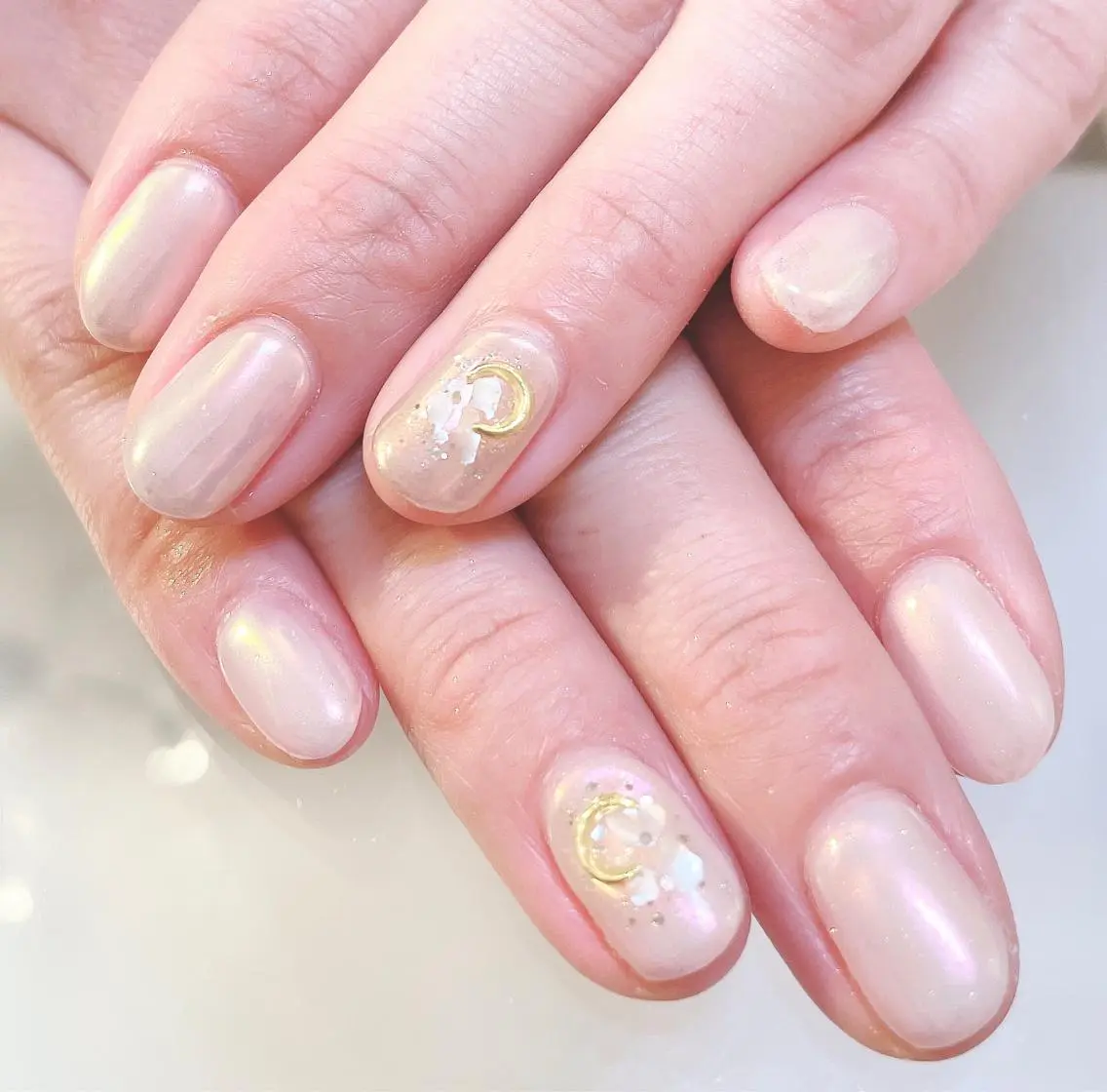 ネイル オーロラネイル ミラーネイル ハンドネイル Nail room Lunaのネイルデザイン