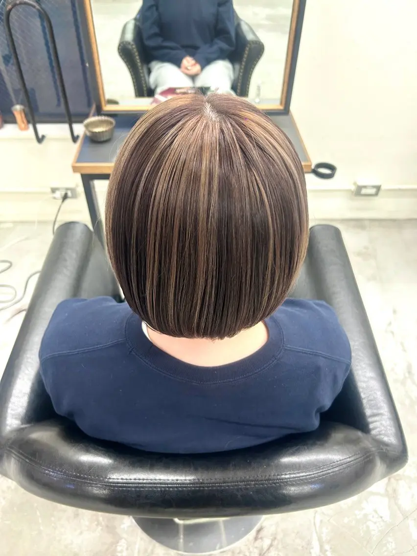 【アンブレラカラーに変更も可◎】ハイライト＋全体カラーの写真