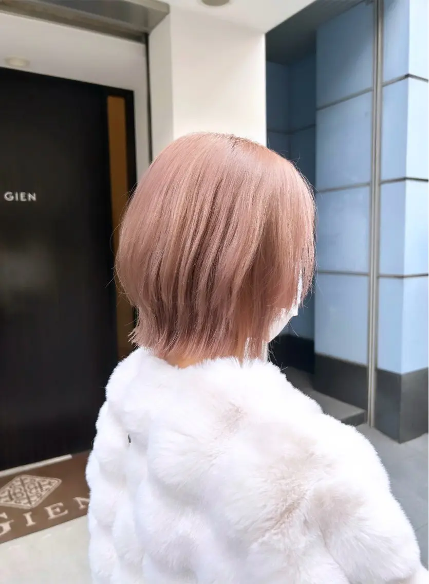 ショート ボブレイヤー ボブ レイヤーカット カット 吉野 琴音のヘアスタイル