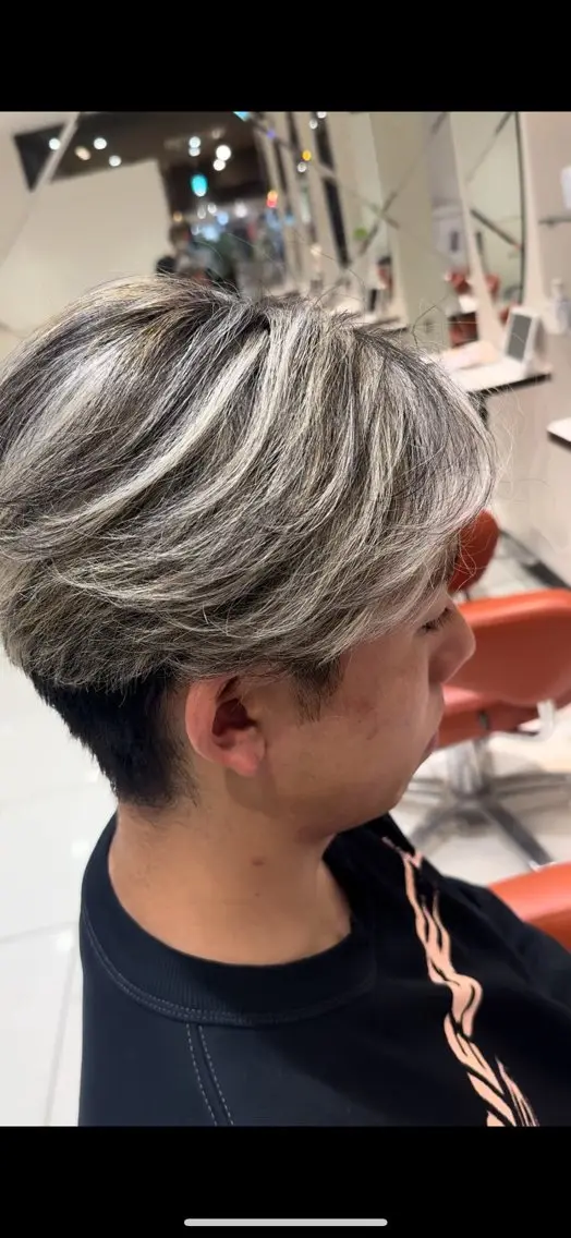 ショート カラー メンズ メンズバレイヤージュ メンズハイライト バレイヤージュ ハイライトカラー ハイライト バレイヤージュ& 高発色カラー/市川のヘアスタイル