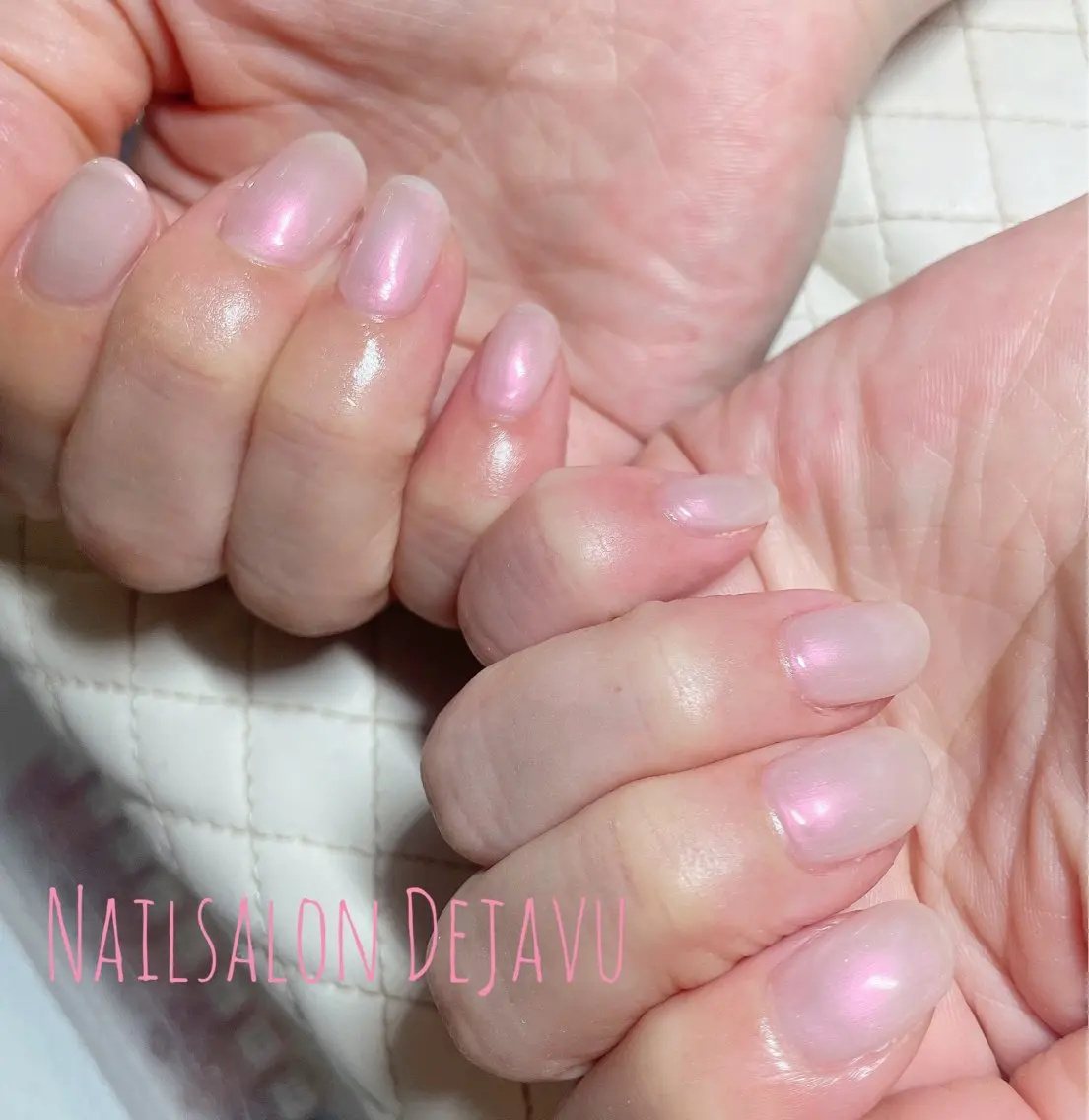 ネイル オーロラネイル ピンク ハンドネイル Nail salon Dejavu 🌿のネイルデザイン