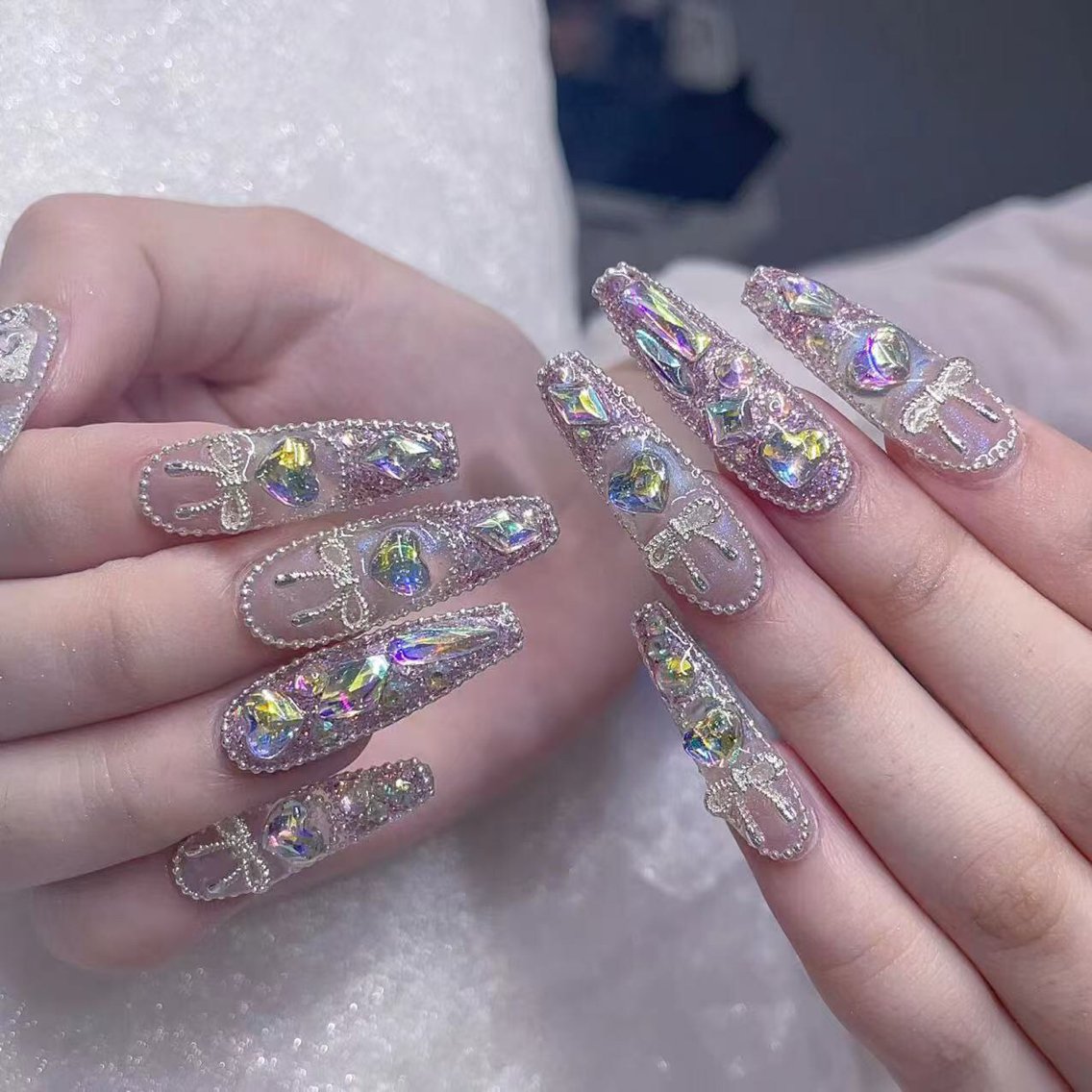 ネイル ハンドネイル Queens テイのネイルデザイン
