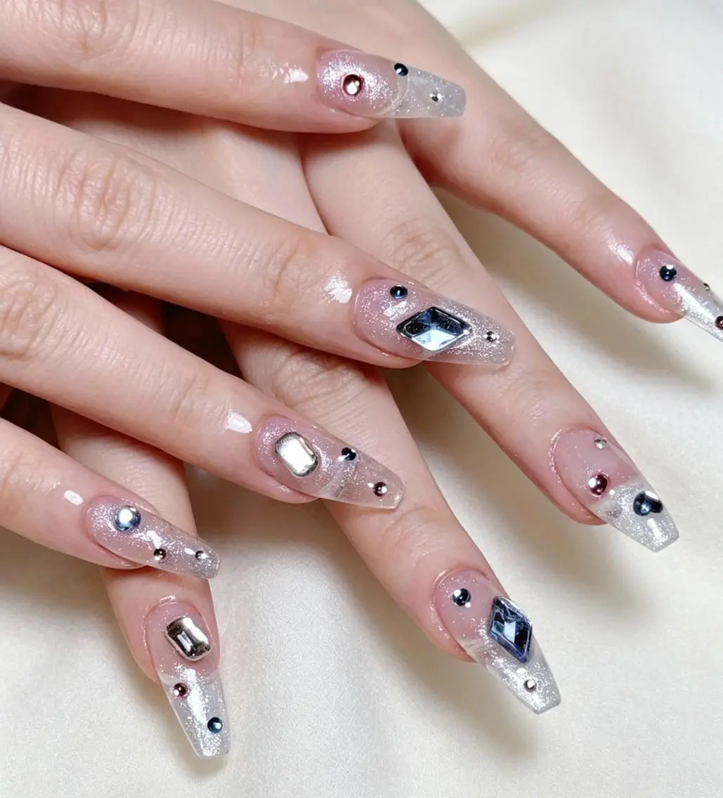 ネイル メンズ メンズ韓国風 オーロラネイル チークネイル 長さ出し フレンチネイル ハンドネイル ハンドケア NEW NAIL KaKa❤️🔥のネイルデザイン