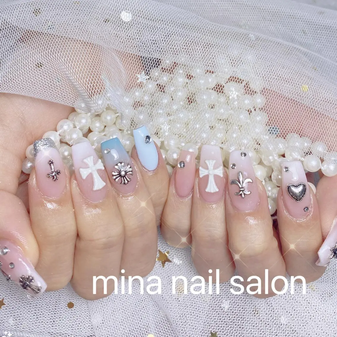 ネイル 🎀ゆうず 𝜗𝜚 ྀིのネイルデザイン