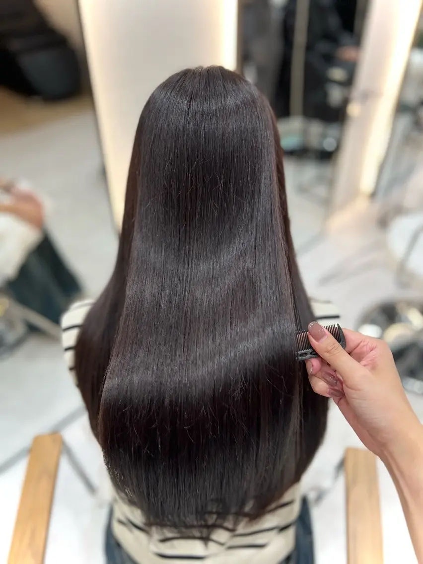 ロング カラー Zina aimiのヘアスタイル