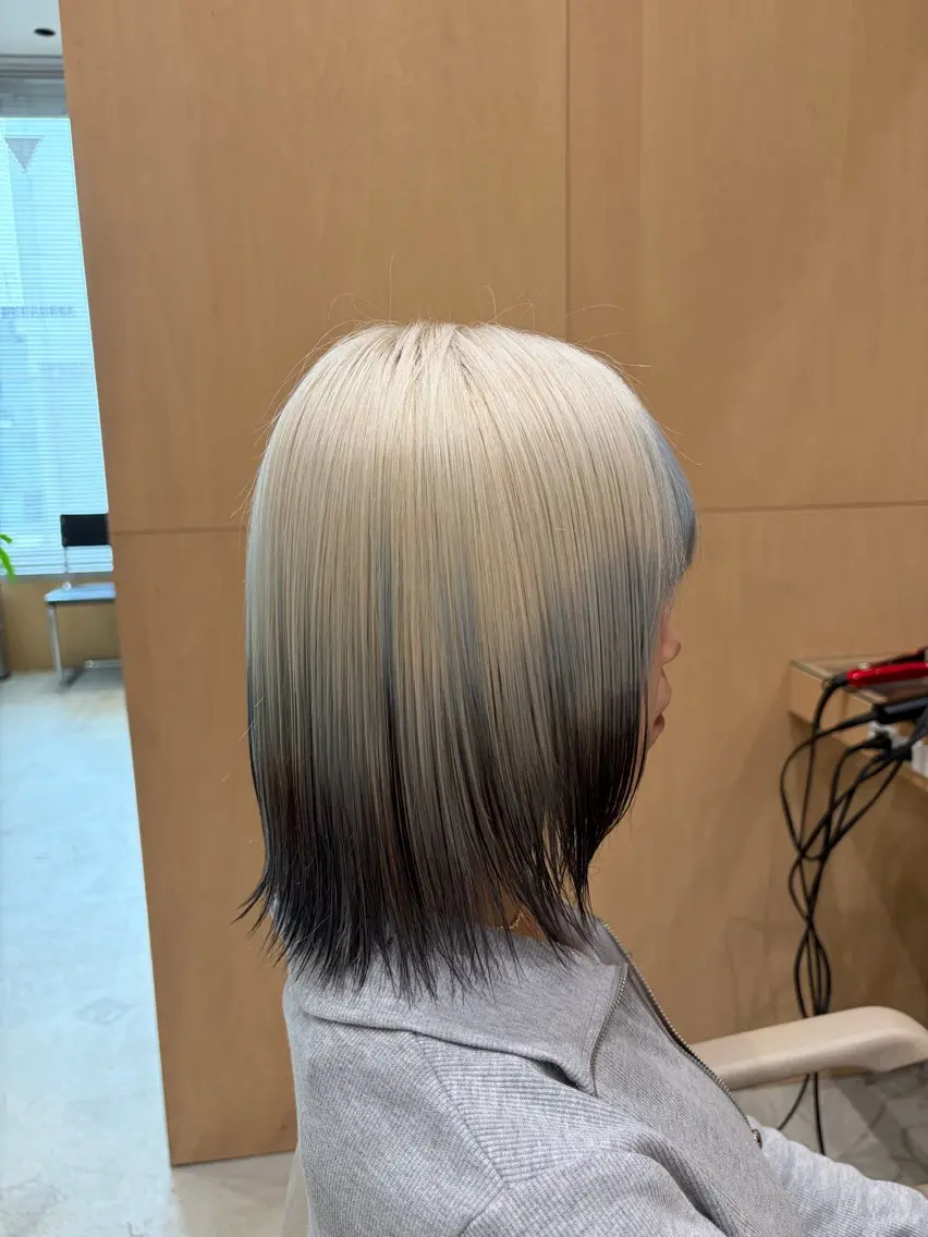ミディアム カラー ヘアカラー トリートメント ホワイトカラー☁️/ Yuya/ハイトーンのヘアスタイル