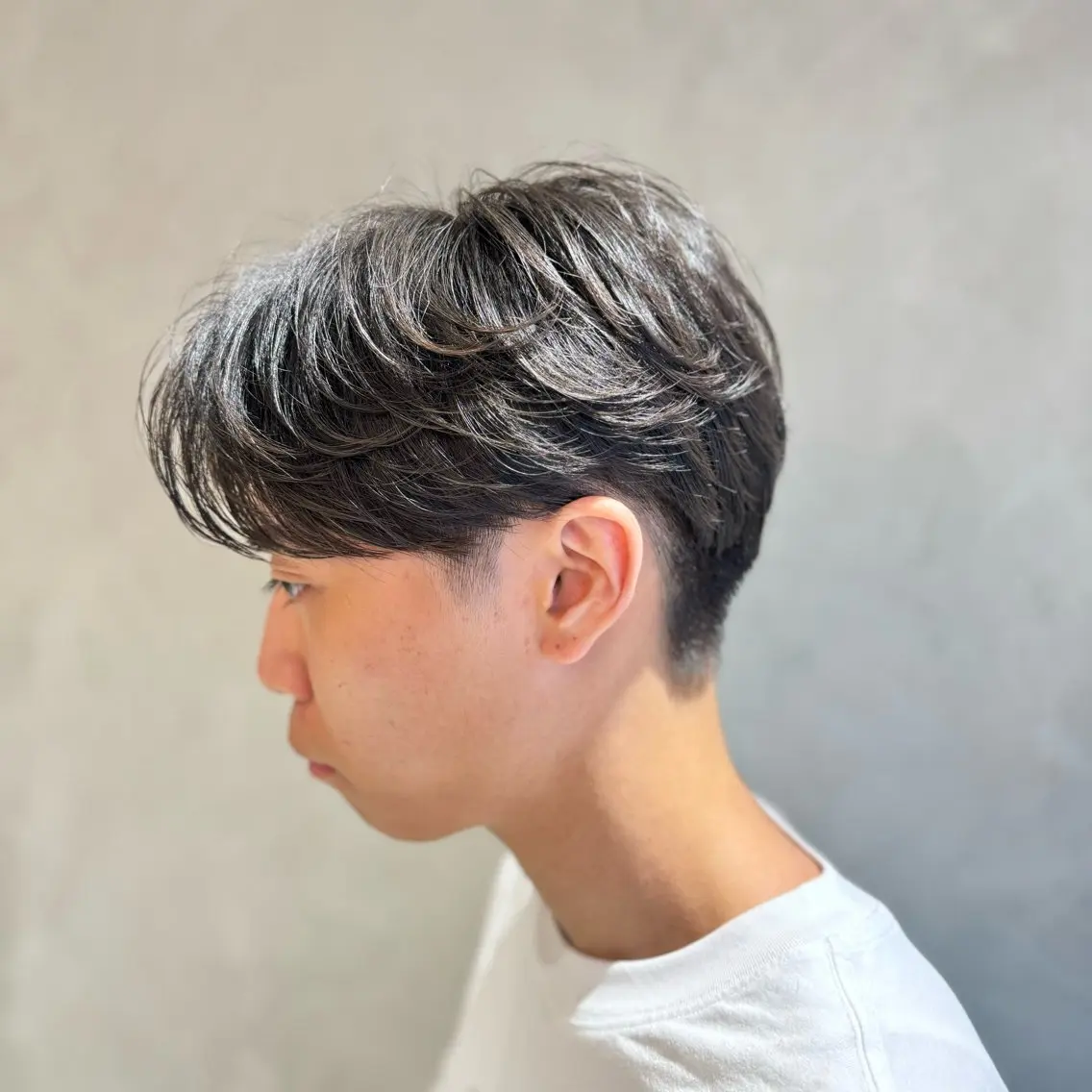 ショート パーマ メンズ メンズパーマ ニュアンスパーマ 横浜/レイヤー/ カネコのヘアスタイル