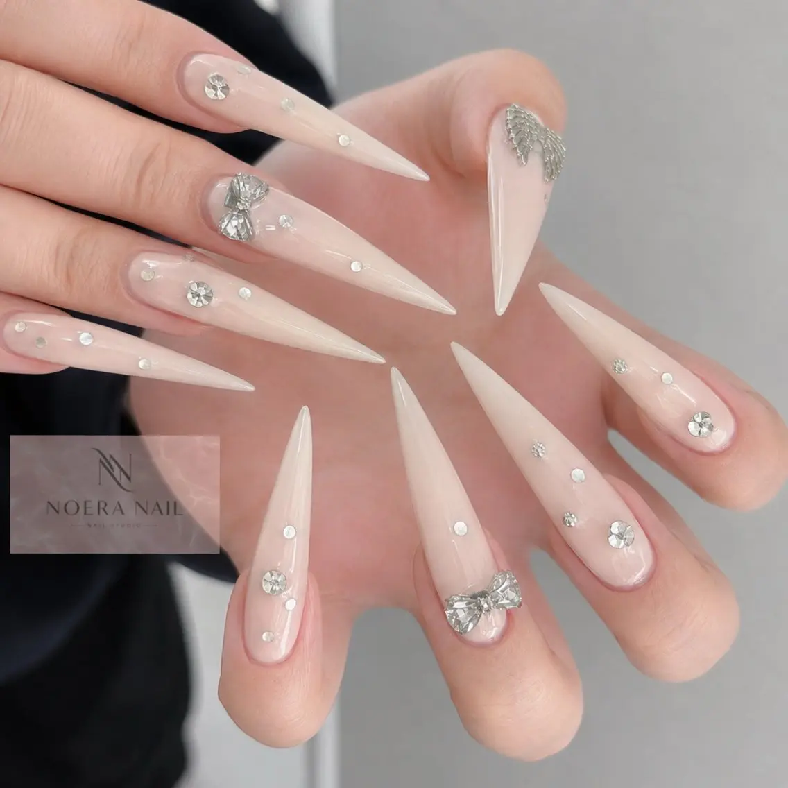 ネイル ハンドネイル ハンドケア Yuri🌟 Noera Nailのネイルデザイン
