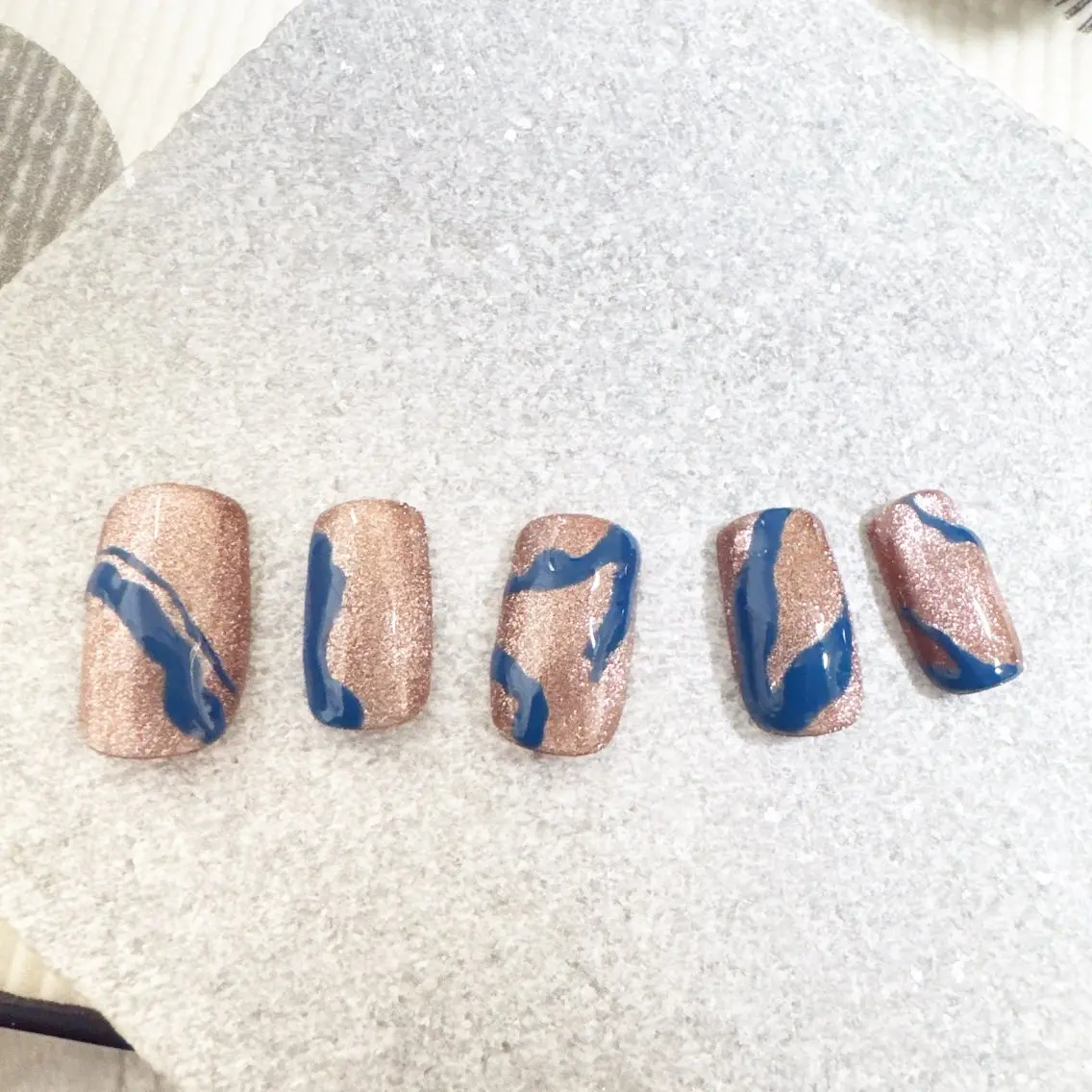 ネイル ブルー ブラウン マグネットネイル ハンドネイル N.plus NaiLのネイルデザイン