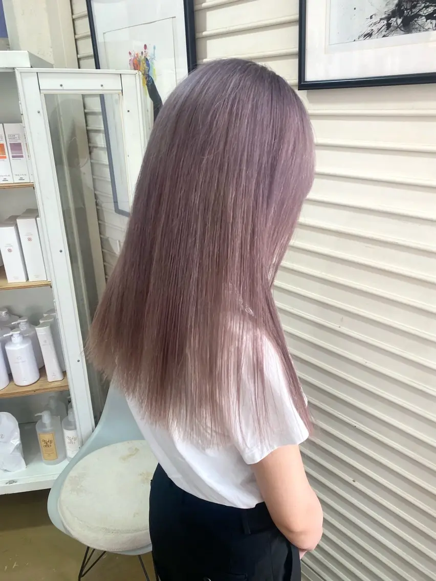 ロング カラー ブリーチ ラベンダーカラー ヘアカラー ハイトーンカラー 🍬Rinka🍬のヘアスタイル