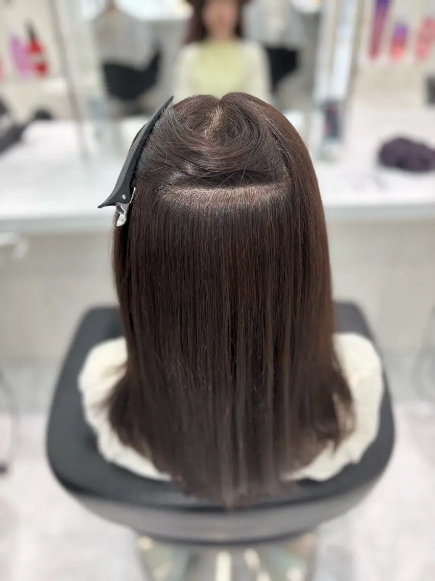 ロング 流行りの透明感カラー ×縮毛矯正🤍ユウのヘアスタイル