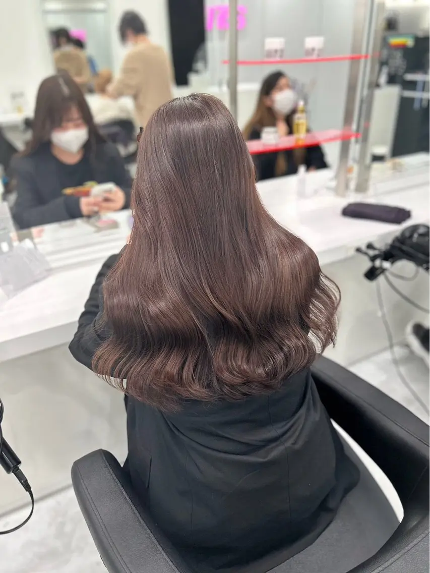 ロング カラー ヘアカラー mao⭐️ 透明感カラー‎⭐️のヘアスタイル