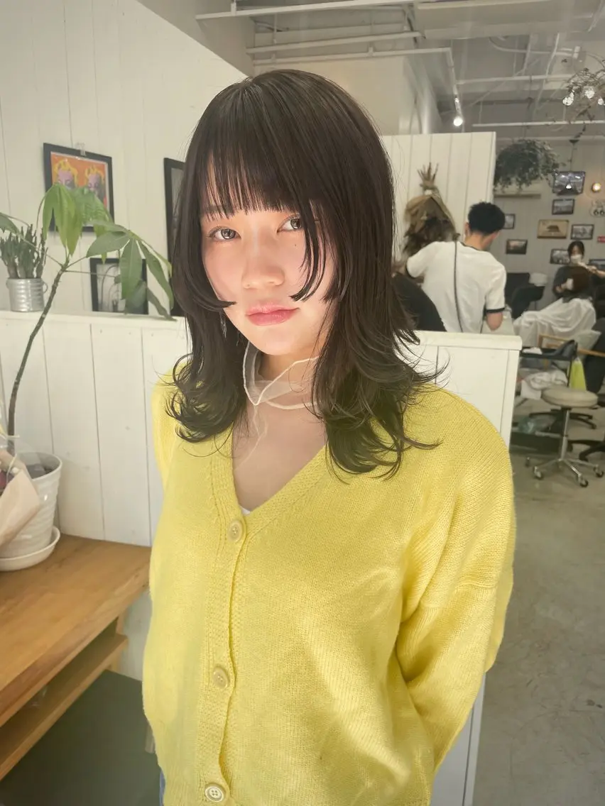 セミロング カット Ann./艶髪 /レイヤーカットのヘアスタイル