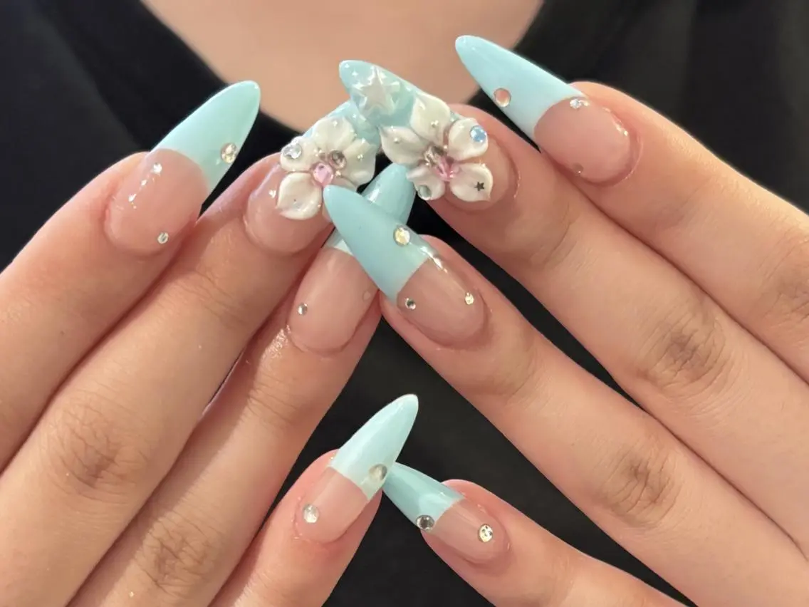 ネイル 長さ出し グラデーション 卒業式 キラキラネイル マグネットネイル YUNA Belle Nail 池袋のネイルデザイン