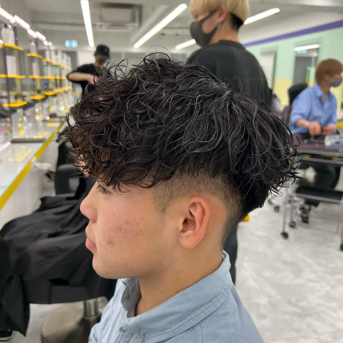 ショート カラー パーマ ヘアアレンジ メンズ キッズ ネイル マツエク・マツパ アイブロウ アップバング センターパート メンズハイライト マッシュ メンズパーマ 🔷横浜1のパーマ 職人🔷将太郎のヘアスタイル