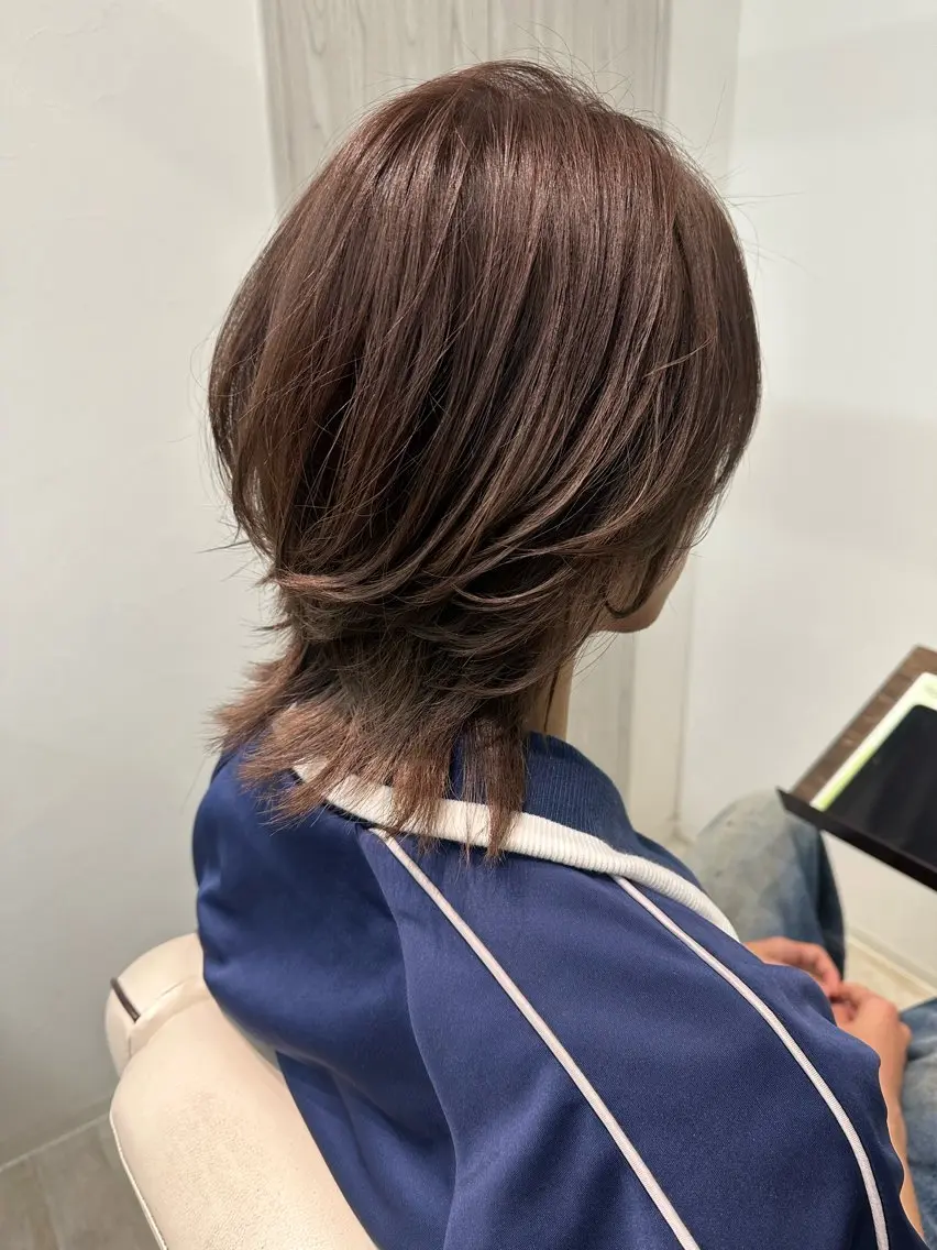 ミディアム カット ヘアカラー トリートメント 佐藤 はるとのヘアスタイル