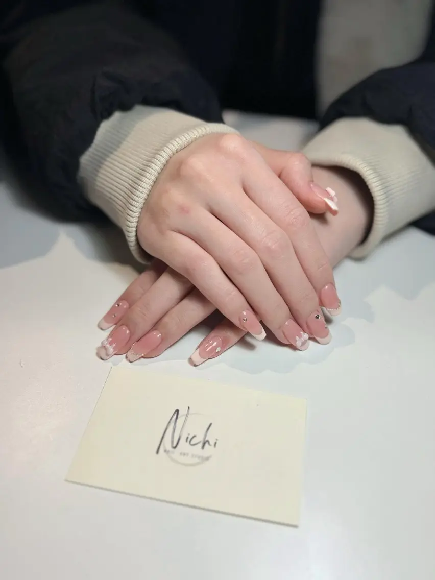 ネイル オーロラネイル チークネイル フットネイル フレンチネイル ジェルネイル Nichi Nailsのネイルデザイン