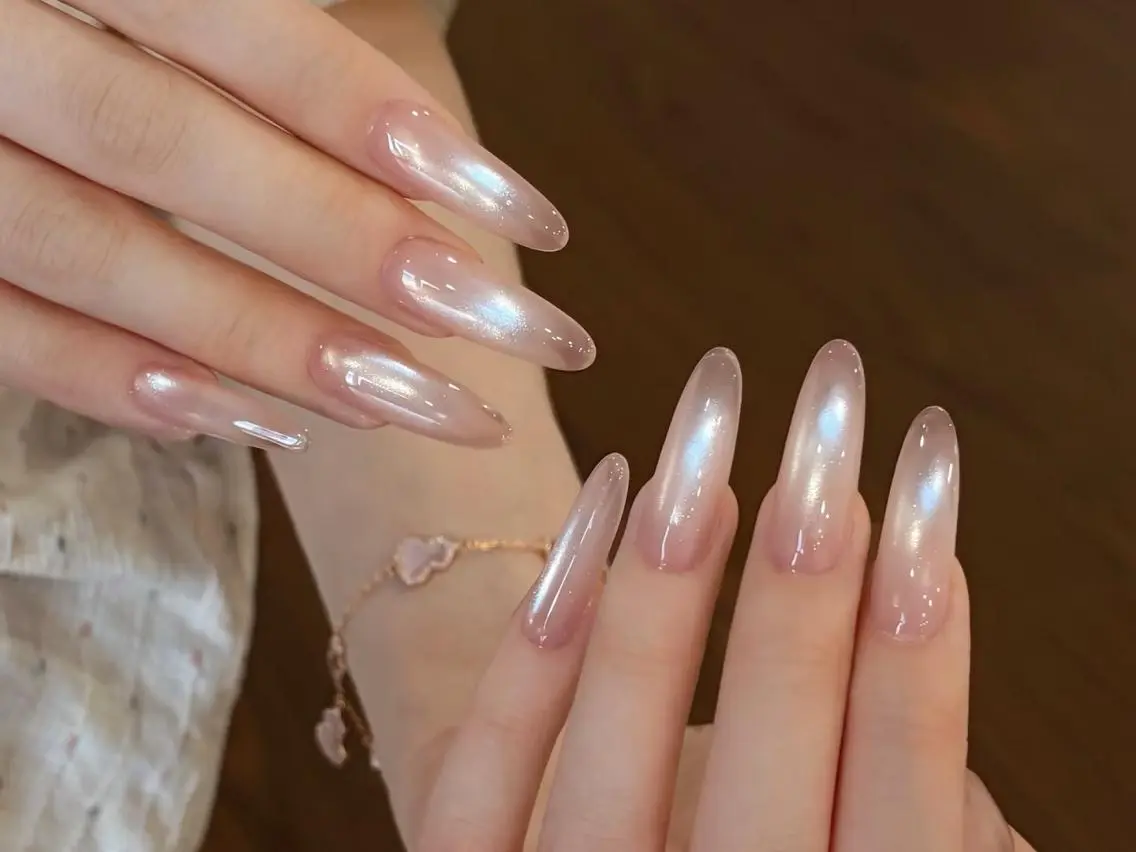 ネイル メンズ メンズ韓国風 アートネイル ボルドー ブラウン 長さ出し ハンドネイル ハンドケア NEW NAIL KaKa❤️‍🔥のネイルデザイン