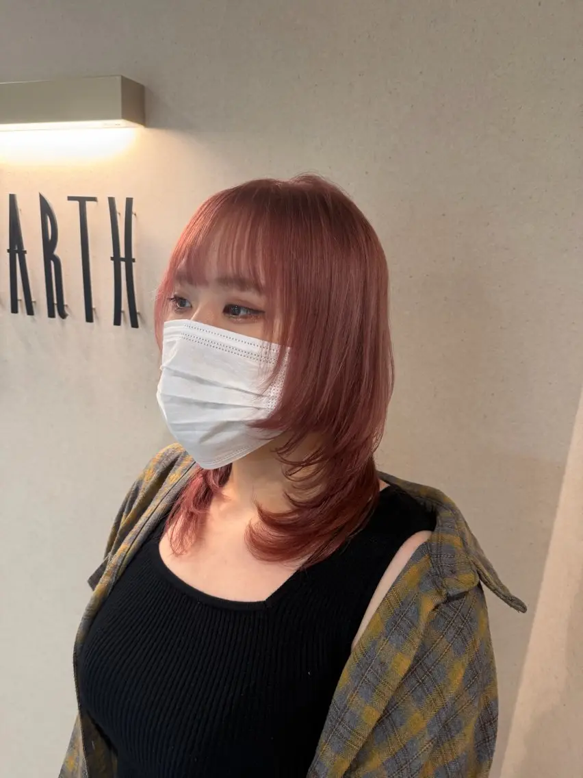 セミロング カラー ピンクカラー ウルフカット カット ヘアカラー トリートメント EARTH菊名店👾 ひらのすぐるのヘアスタイル