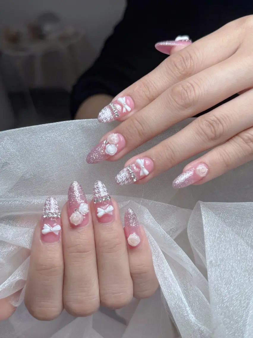 ネイル 持ち込み ハンドネイル Maggie nailクロのネイルデザイン