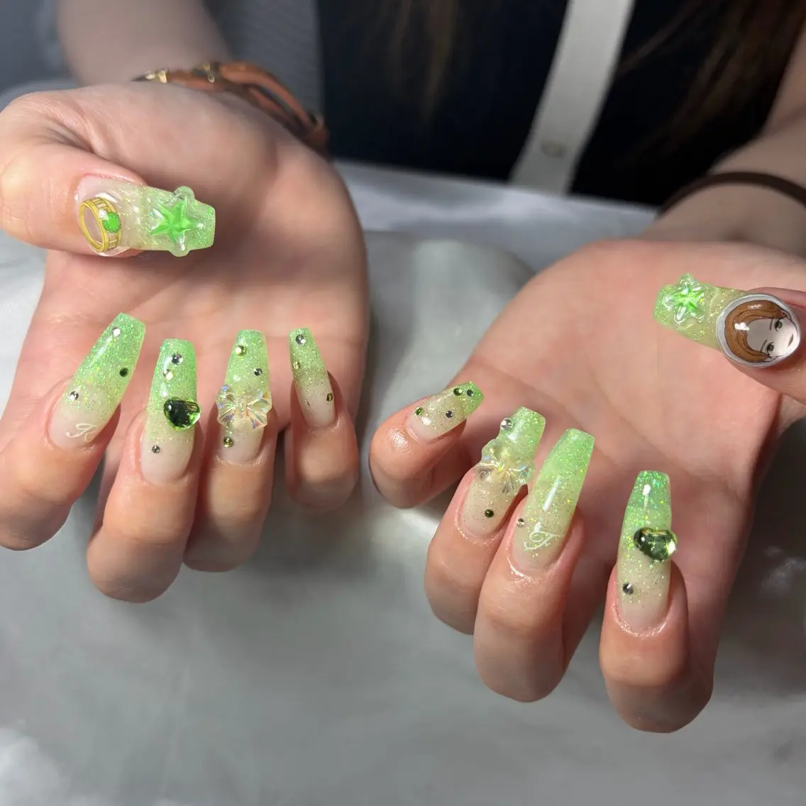 ネイル ハンドネイル nailroom sb𓈒𓂂𓏸のネイルデザイン
