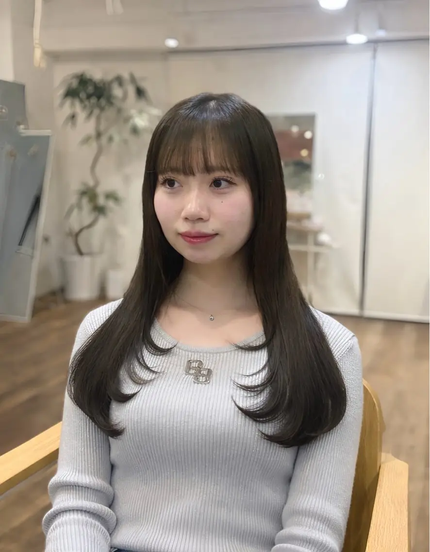 韓国レイヤーカット✨×艶感高発色カラー🩵/髪質で選べるトリートメントの写真