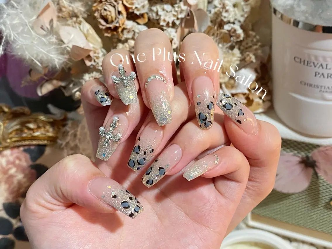 ネイル ハンドネイル One Plus Nail Salonのネイルデザイン
