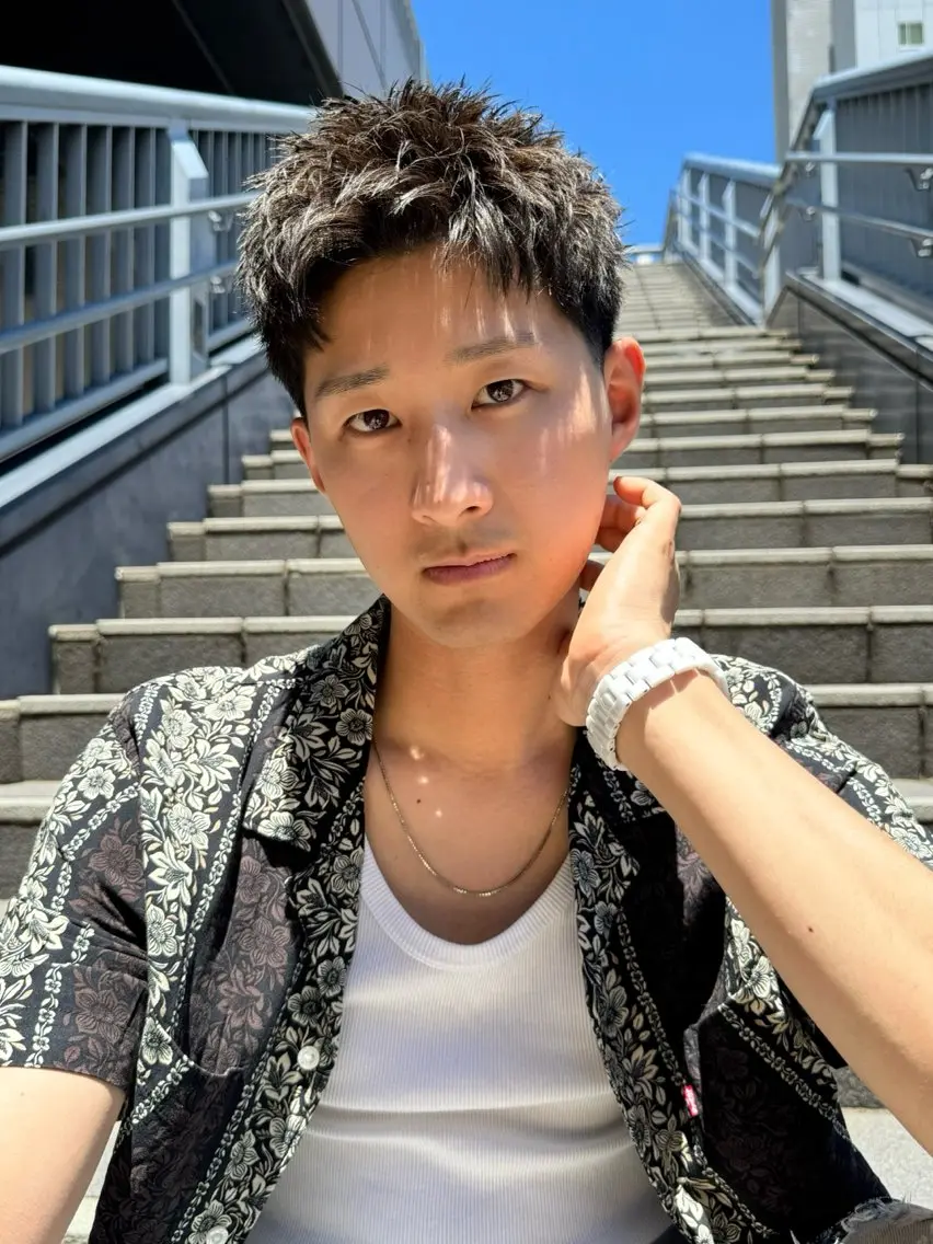ショート カラー メンズ カット ヘアカラー メンズカットパーマ 伊藤瑠星のヘアスタイル