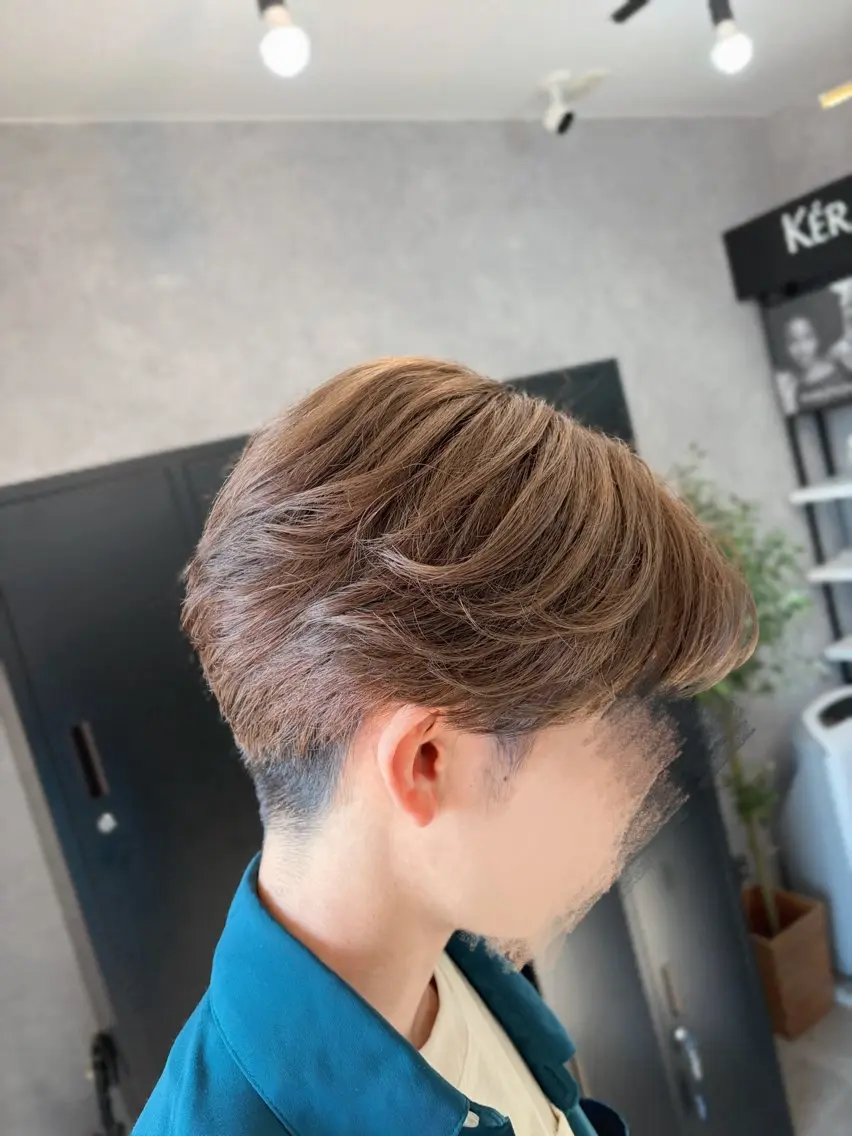 ショート カラー ベージュカラー ブリーチ ミルクティーベージュ ブリーチなしカラー ヘアカラー 🪡 KIMU🪡🎀のヘアスタイル