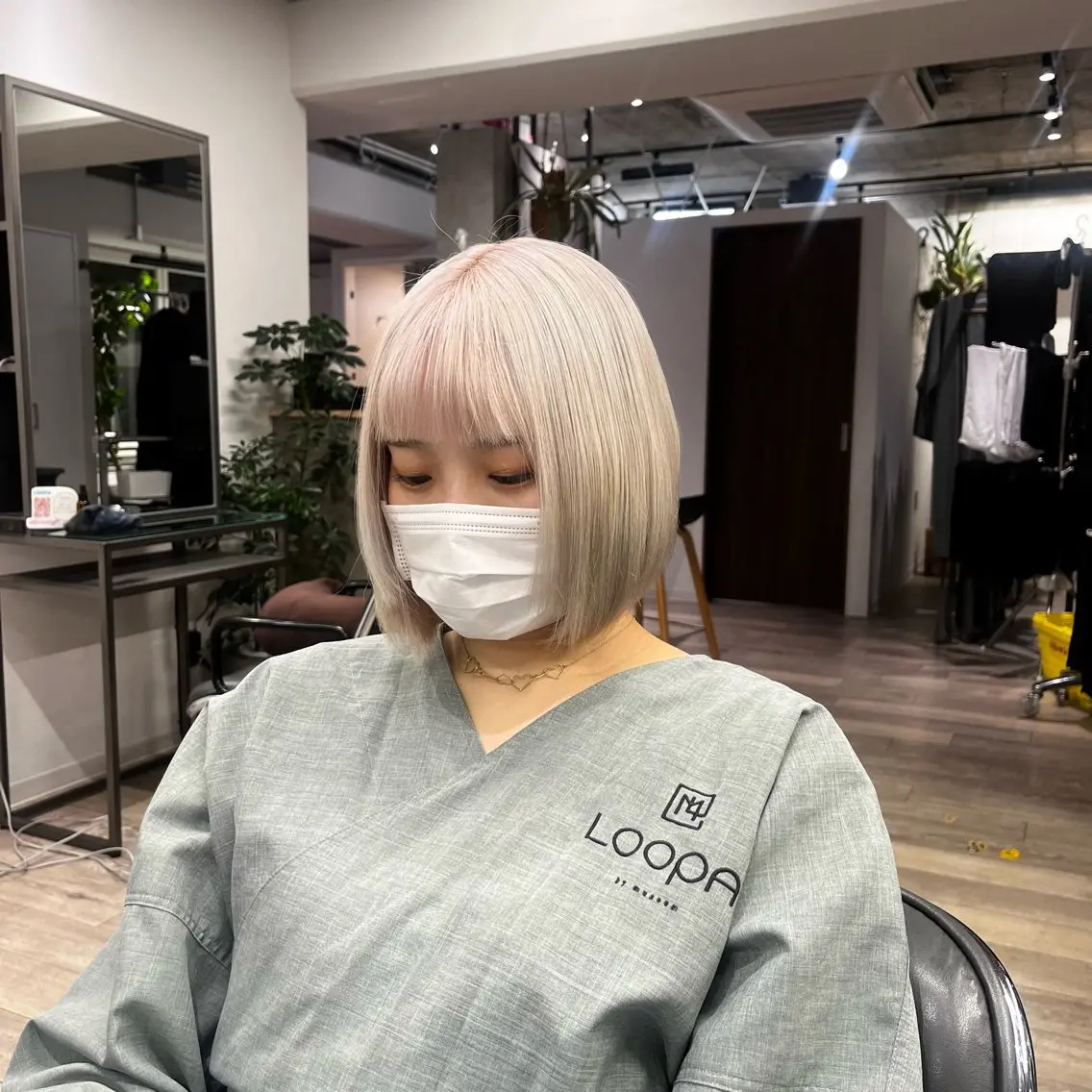 ショート ボブレイヤー ボブ レイヤーカット JIN/暖色カラー /髪質改善/艶髪のヘアスタイル
