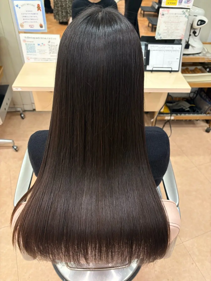 ロング 縮毛矯正 トリートメント 佐々木 凪咲のヘアスタイル