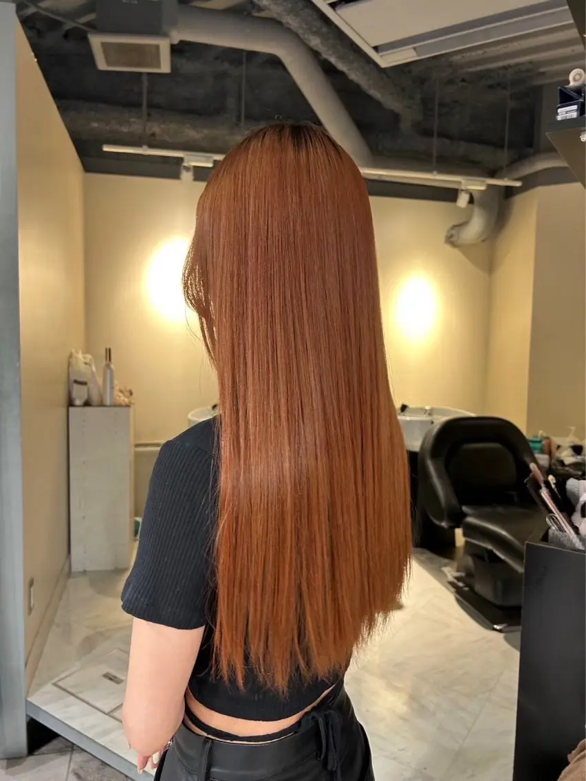 ロング カラー ブリーチ ブラウンカラー オレンジ オレンジブラウン 韓国🎀中明度カラー リストSAKURAのヘアスタイル