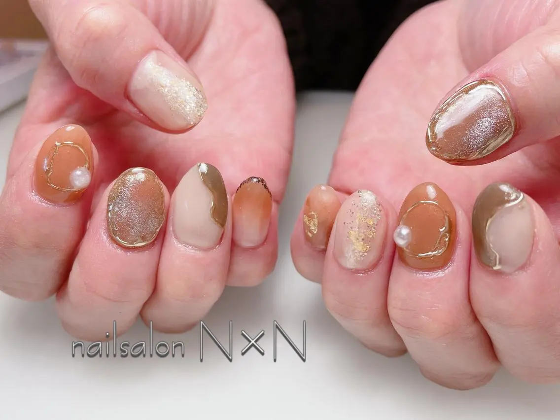 ネイル ブラウン ジェルネイル マグネットネイル ミラーネイル 持ち込み nail salon N×Nのネイルデザイン