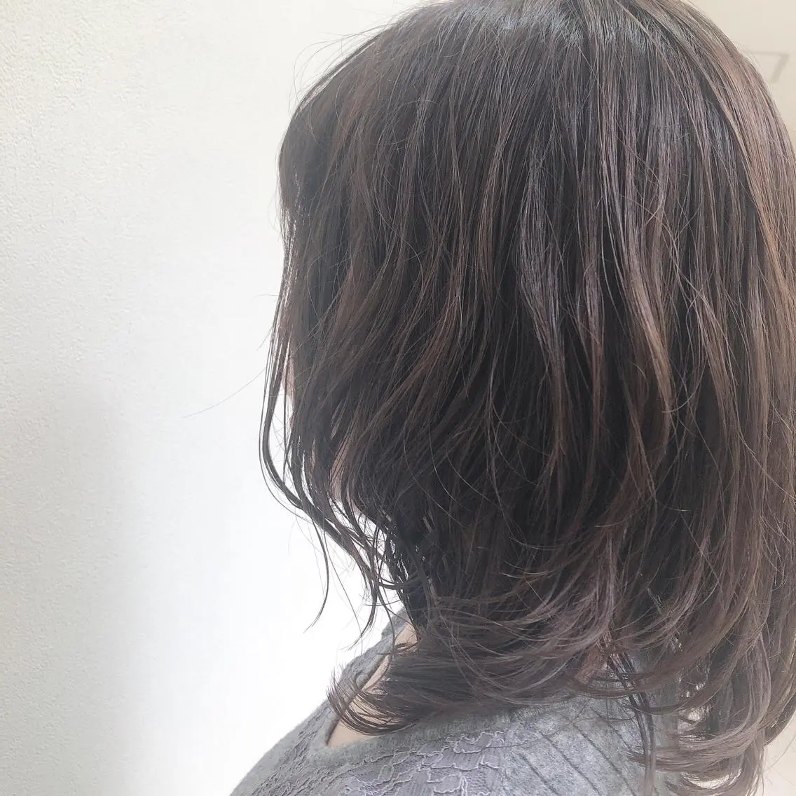 セミロング パーマ セミロングパーマ エアウェーブ ショート・ウルフ✂︎ 安住有咲子のヘアスタイル