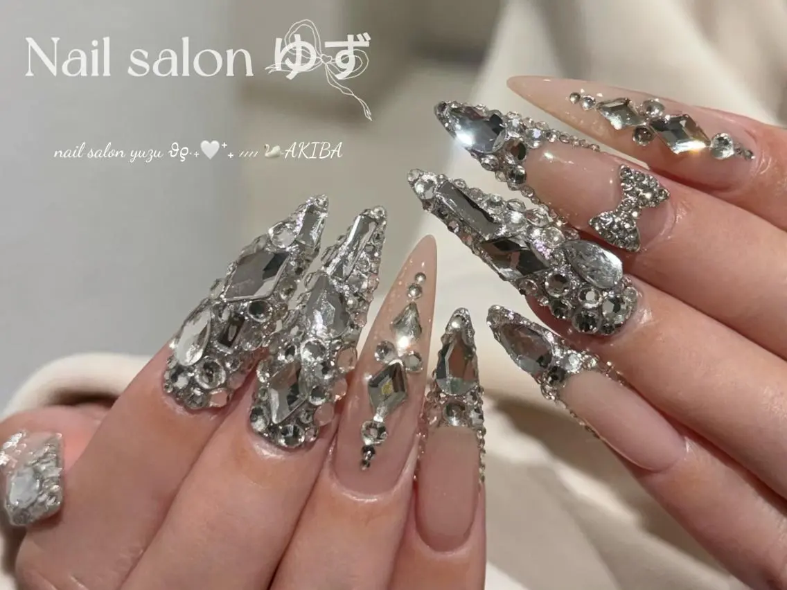 ネイル ハンドネイル ハンドケア MAKI💚💚💚 秋葉原.のネイルデザイン
