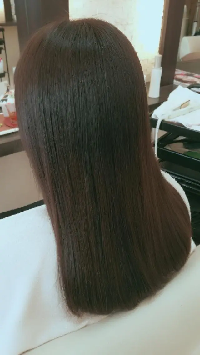 初回価格 ヘアカラー & トリートメント❗❗の写真