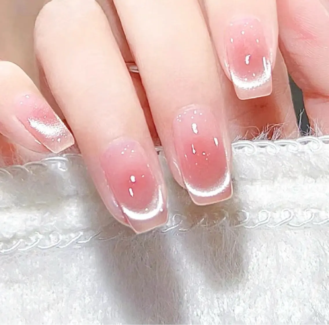 ネイル ハンドネイル Trend Nail シロのネイルデザイン